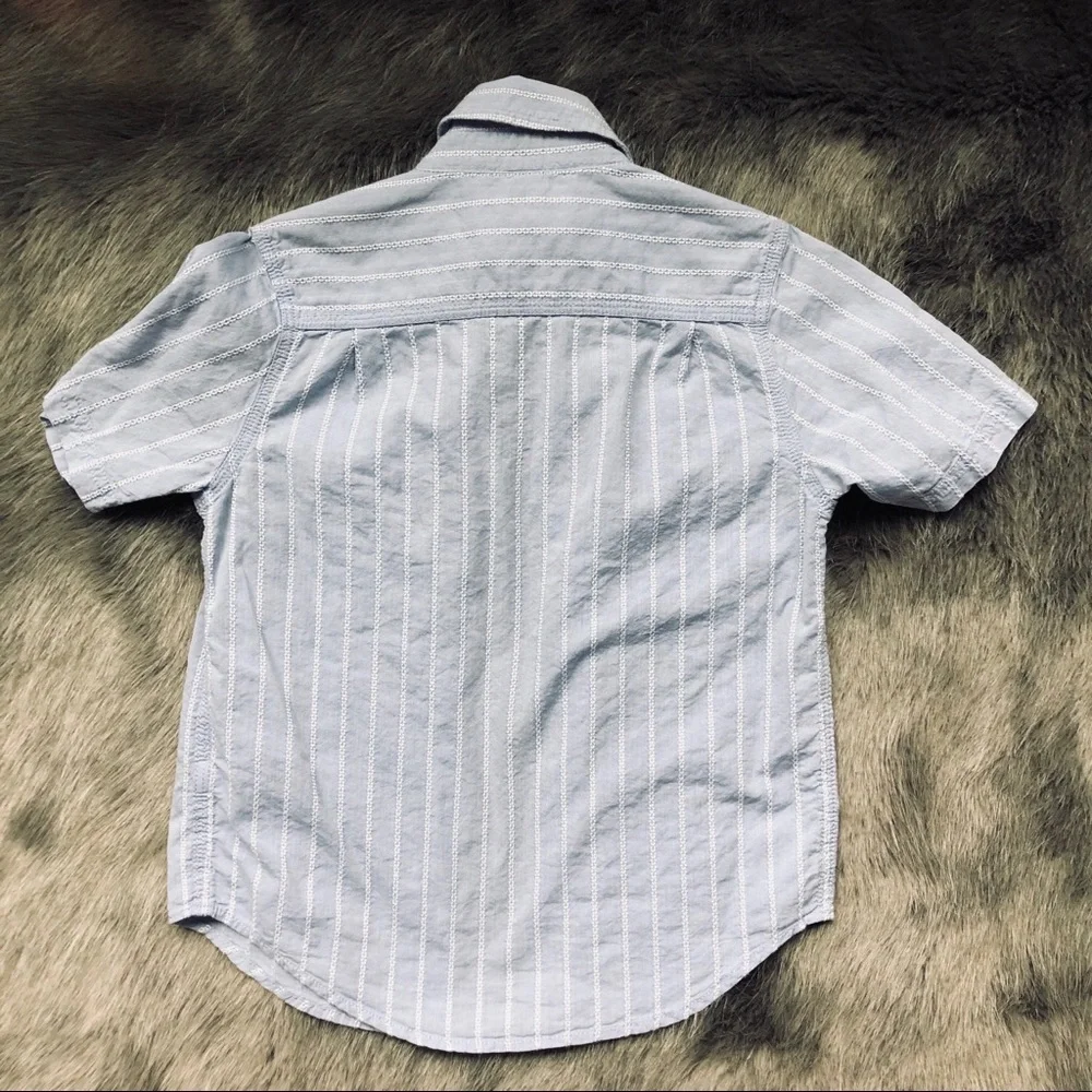 Gap shirt
